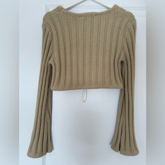 Zara Cropped Sweater - Picture 2 of 3